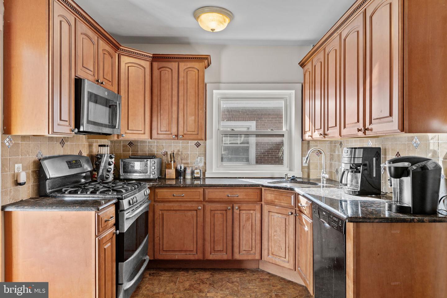 243 Hampden Ave Property Photo 13