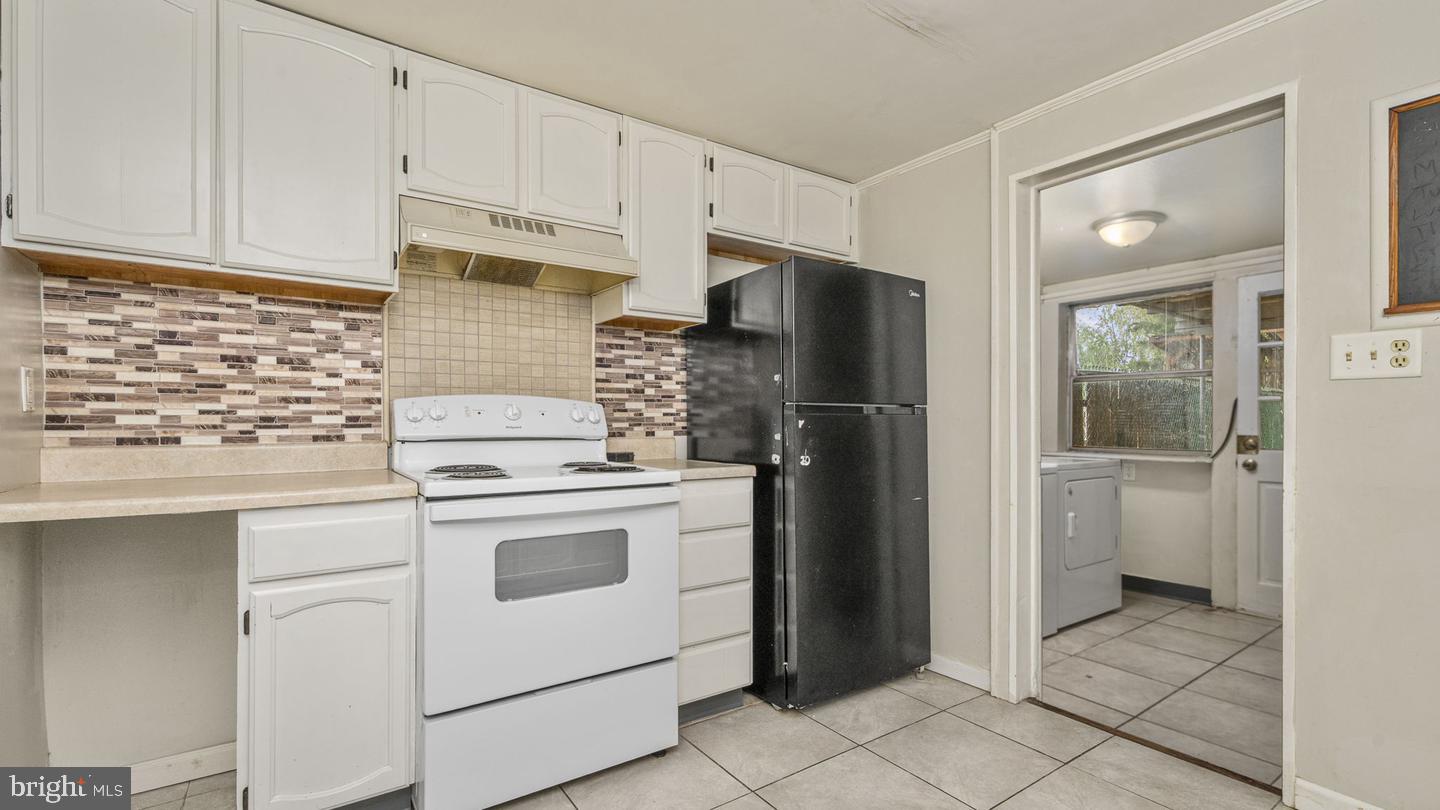 11 S Plum St Property Photo 11