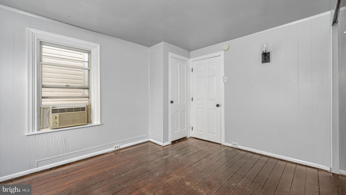 11 S Plum St Property Photo 18