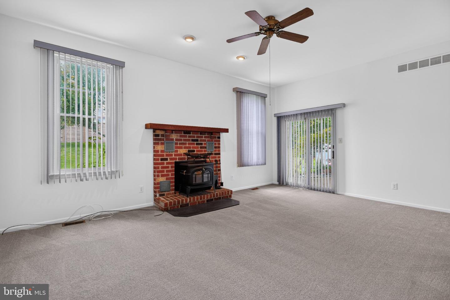 102 Trotter Ln # Property Photo 17