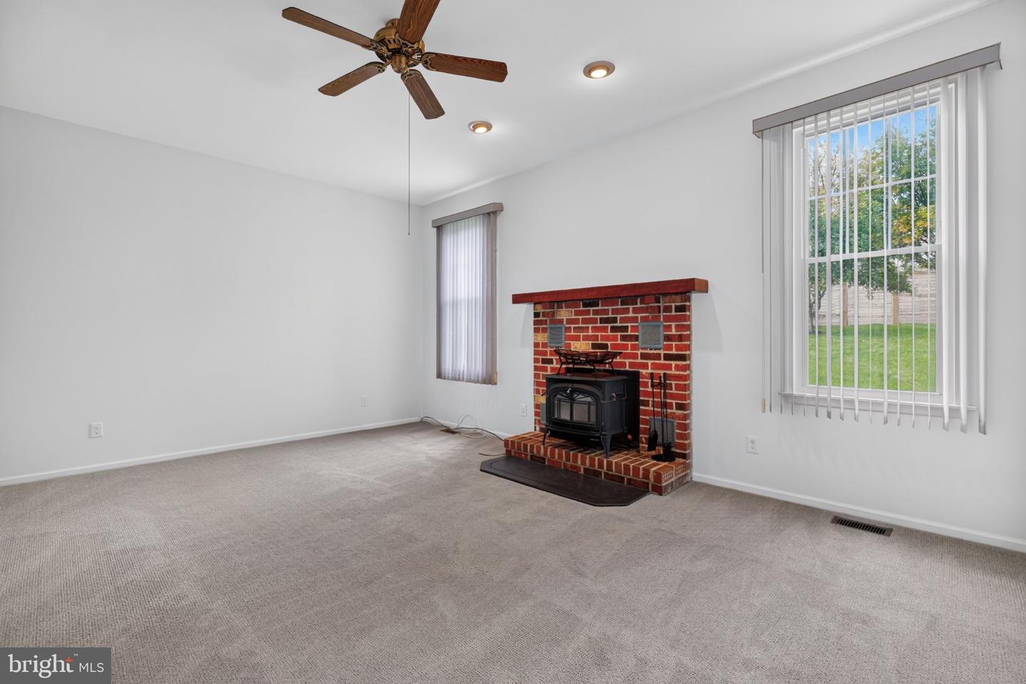 102 Trotter Ln # Property Photo 18