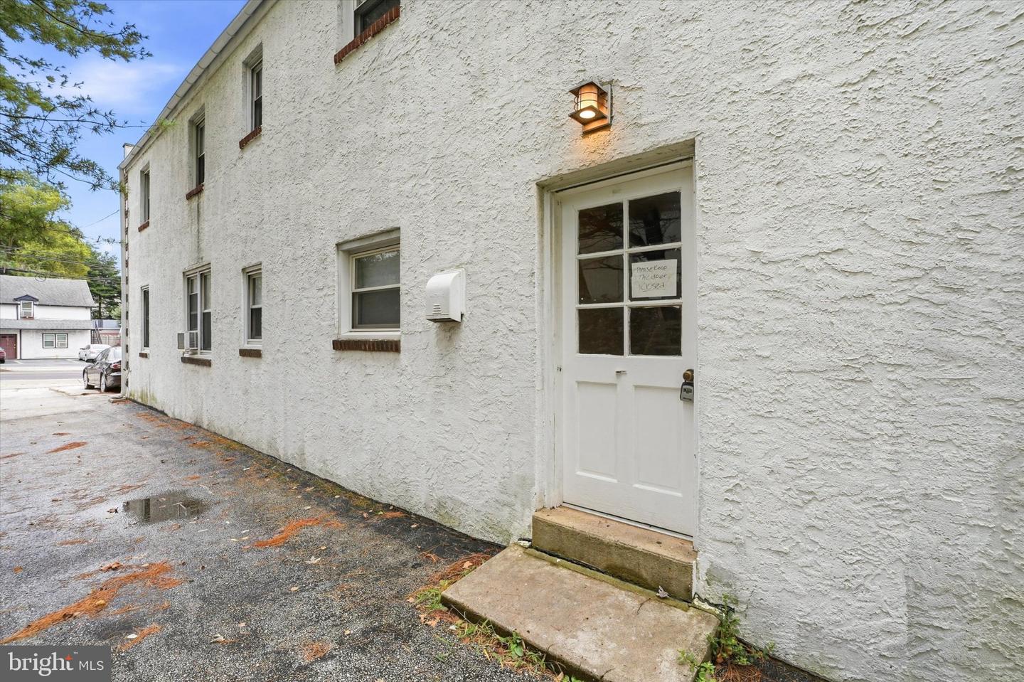 509 Bridge St Property Photo 2