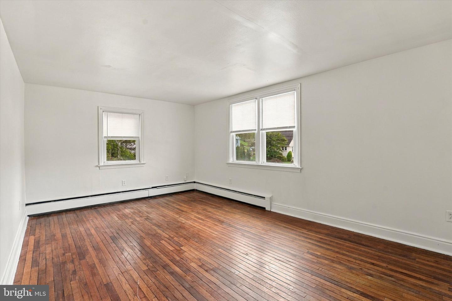509 Bridge St Property Photo 12