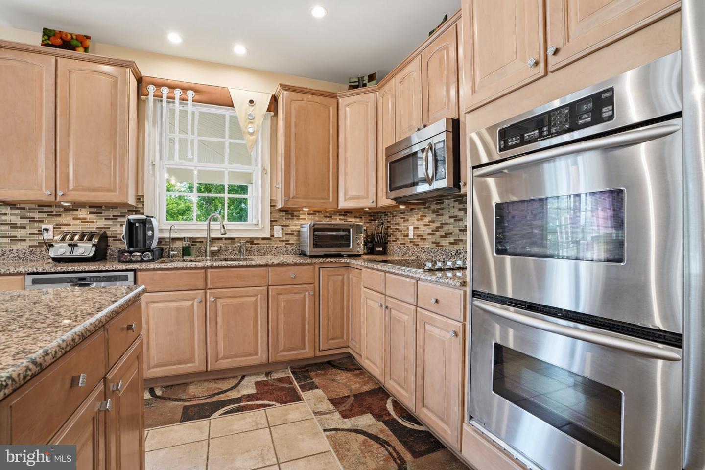 2780 Honeysuckle Ln # Property Photo 34