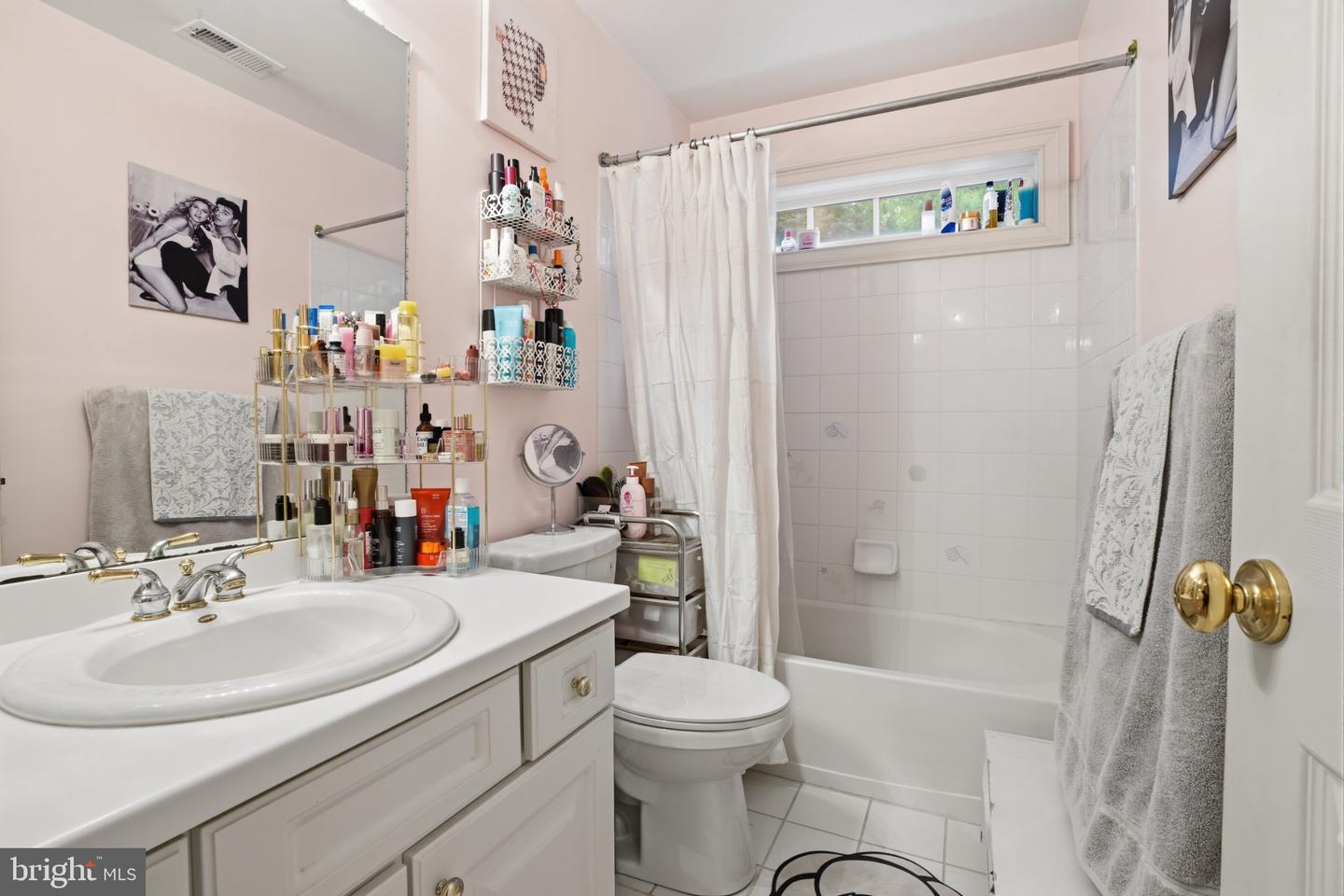 2780 Honeysuckle Ln # Property Photo 43