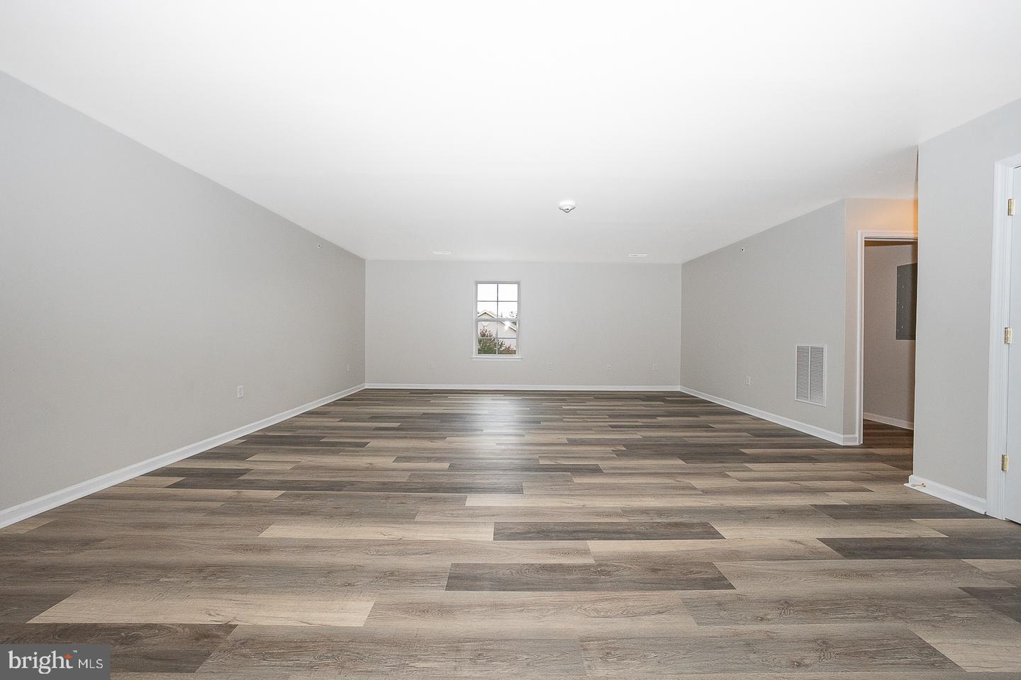 192 S Hanover St #e Property Photo 18