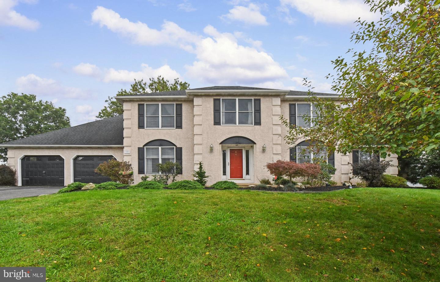 1645 Potter Dr # Property Photo 2