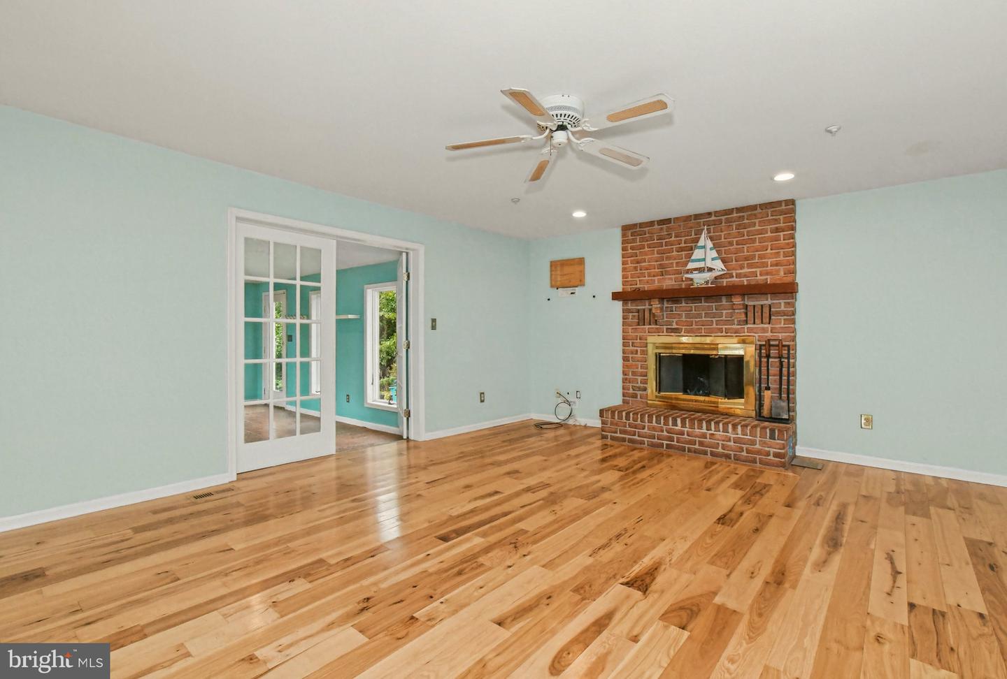 1645 Potter Dr # Property Photo 8