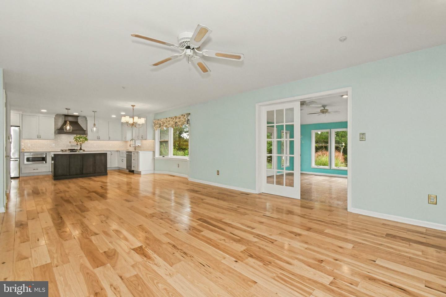 1645 Potter Dr # Property Photo 9