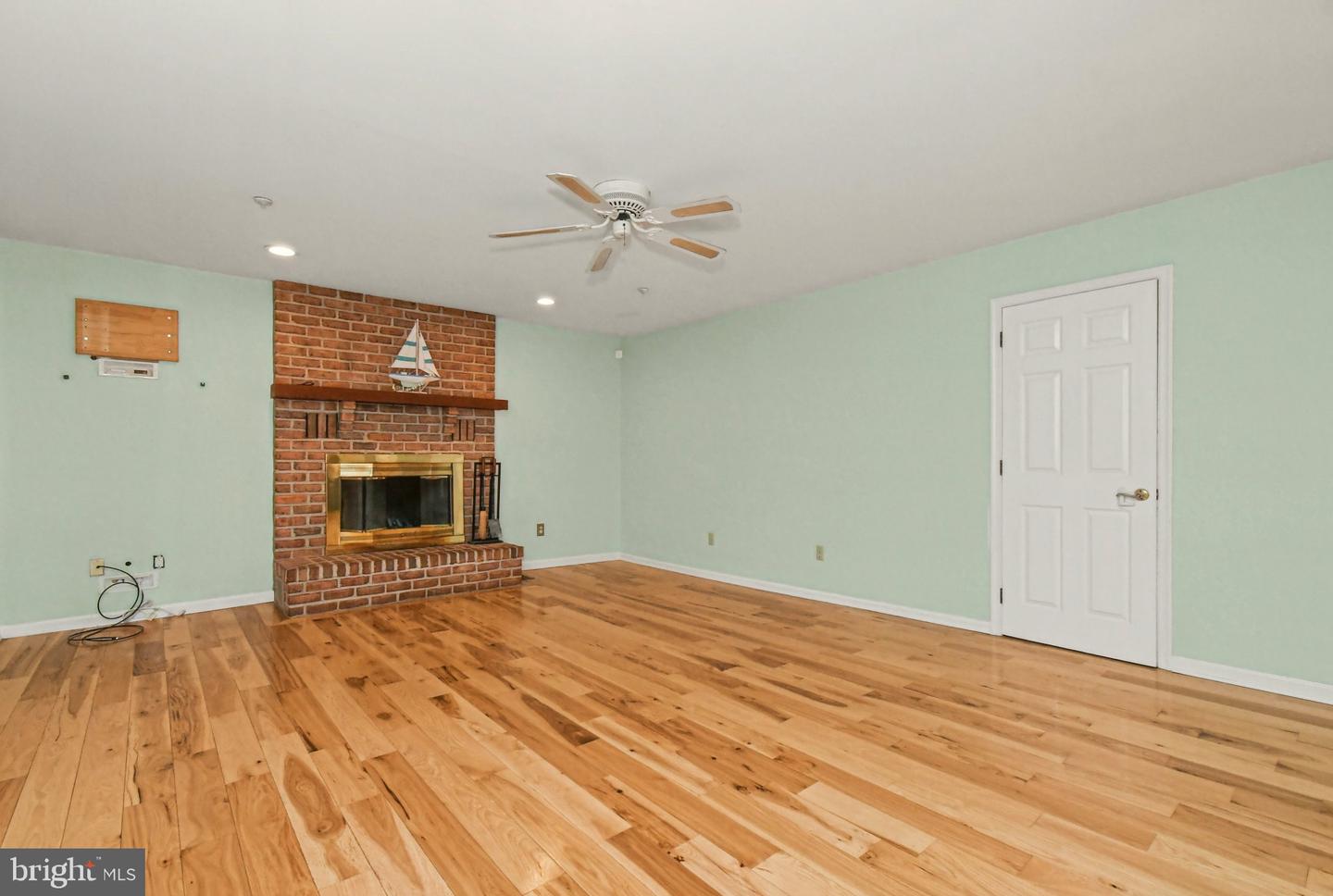 1645 Potter Dr # Property Photo 12