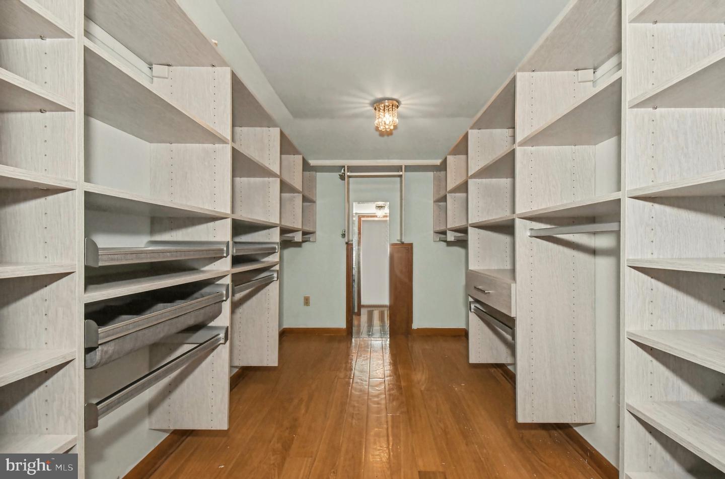 1645 Potter Dr # Property Photo 35
