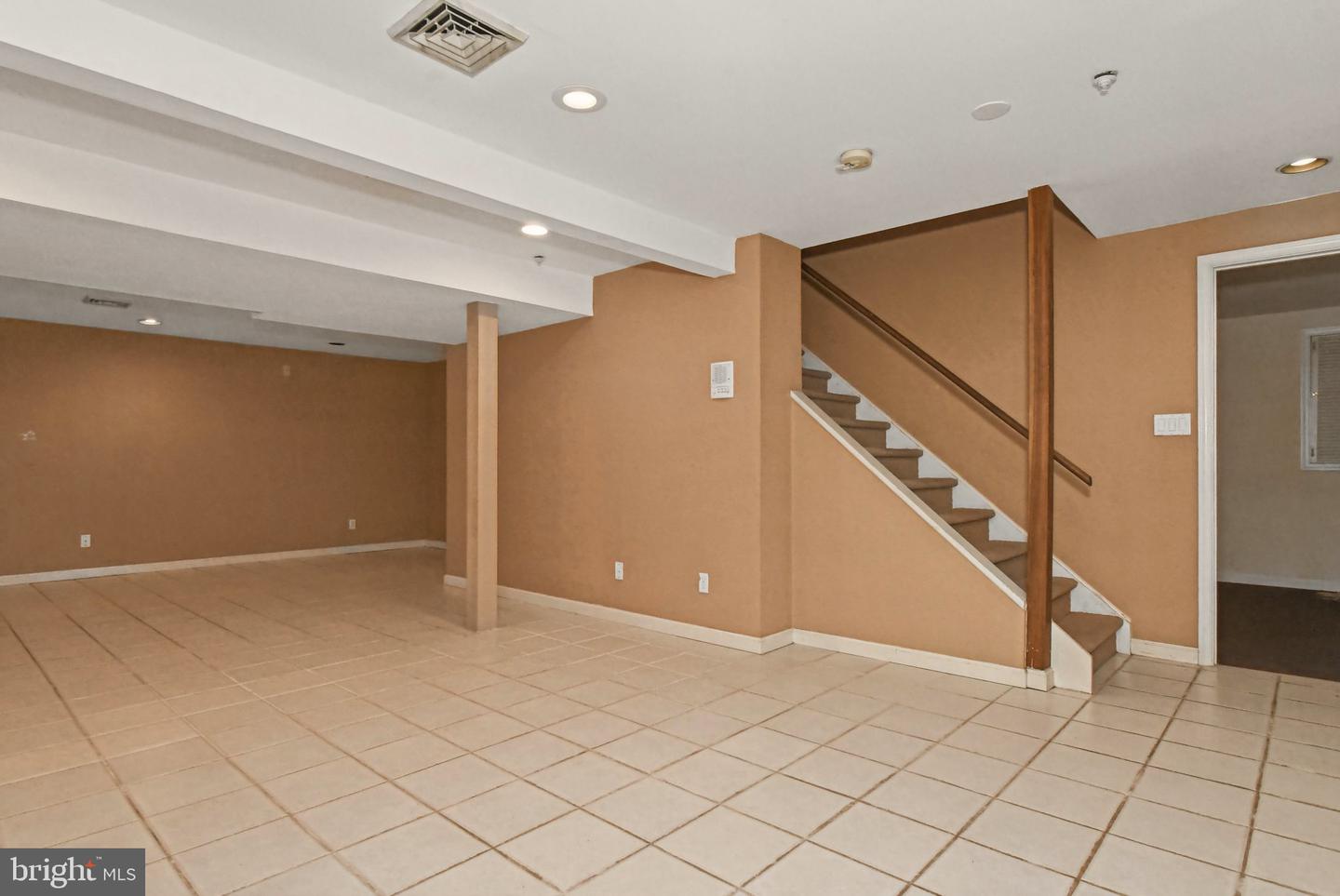 1645 Potter Dr # Property Photo 47