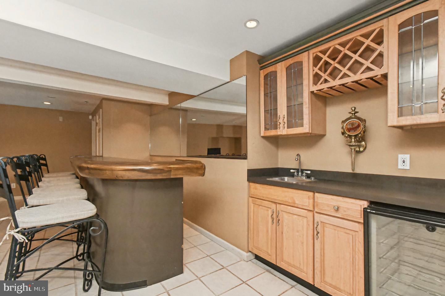 1645 Potter Dr # Property Photo 52