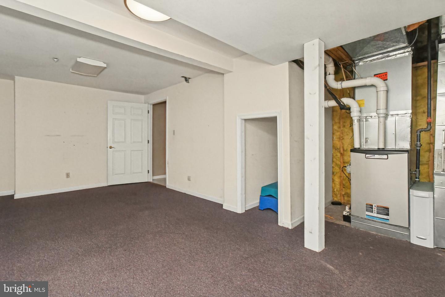 1645 Potter Dr # Property Photo 54