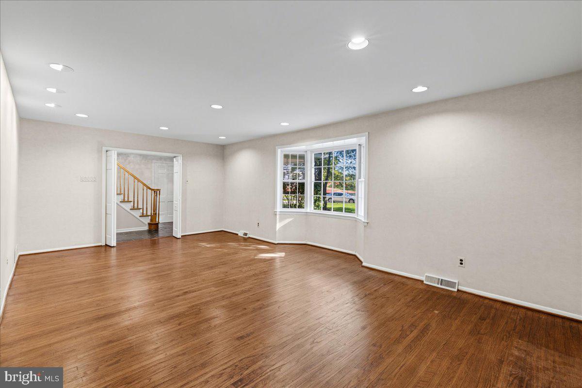 1421 Whitwood Dr Property Photo 9