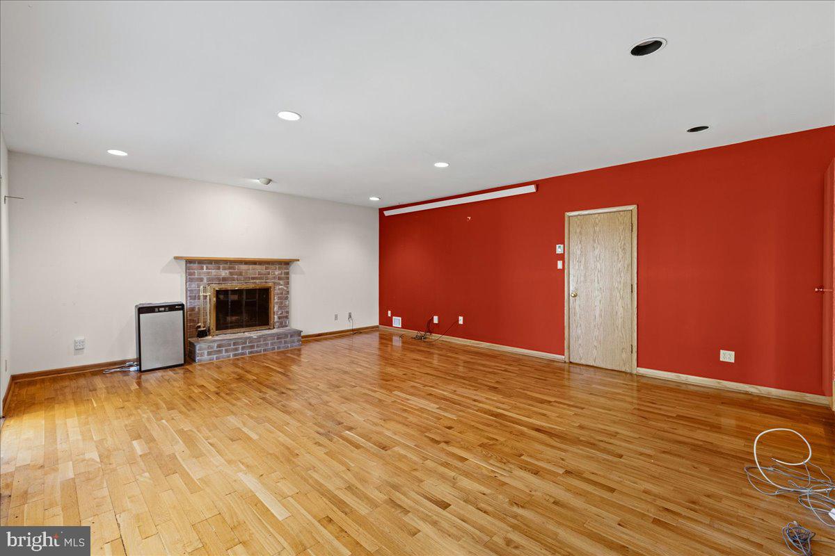1421 Whitwood Dr Property Photo 19