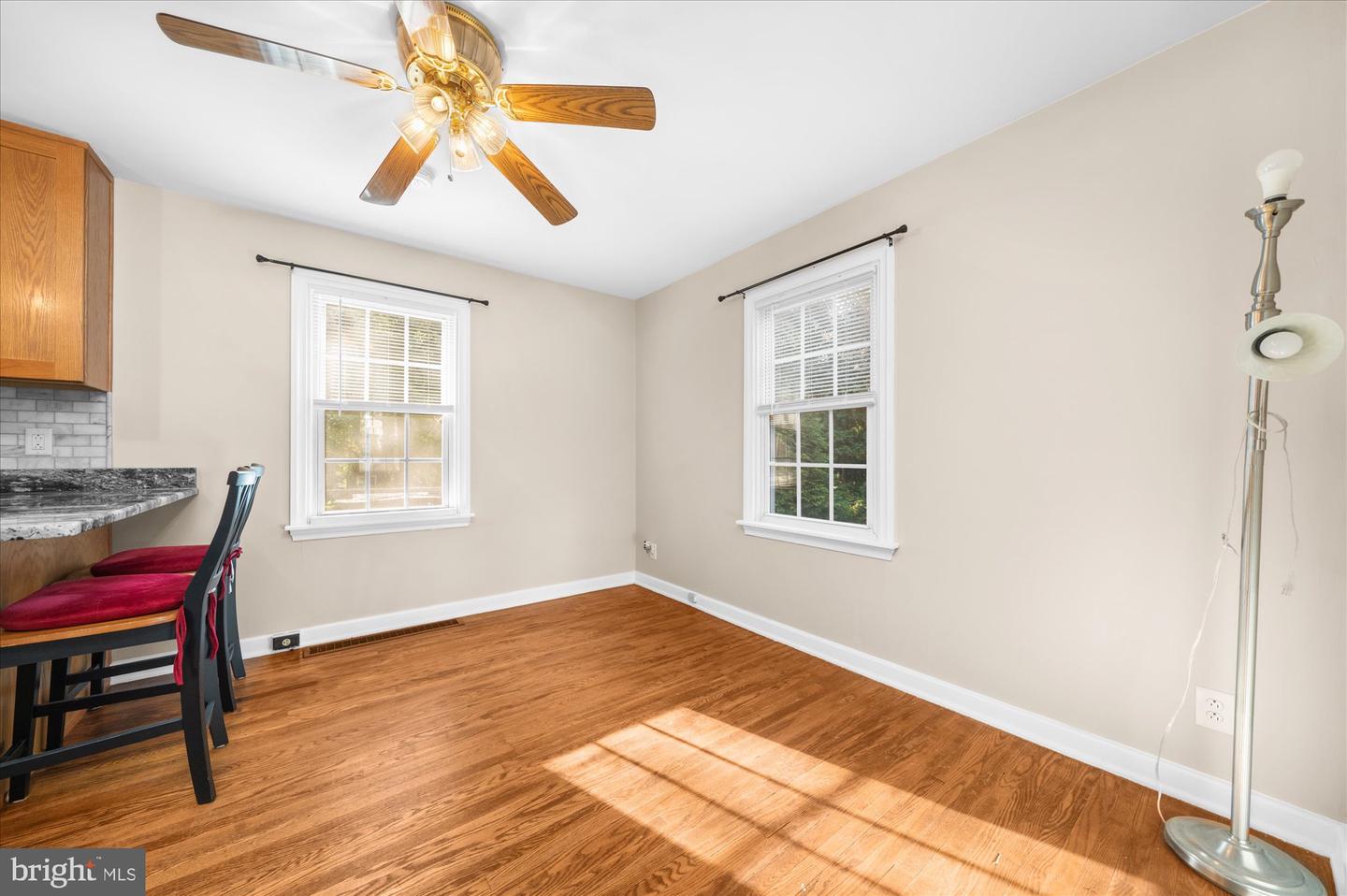 526 Green St # Property Photo 6