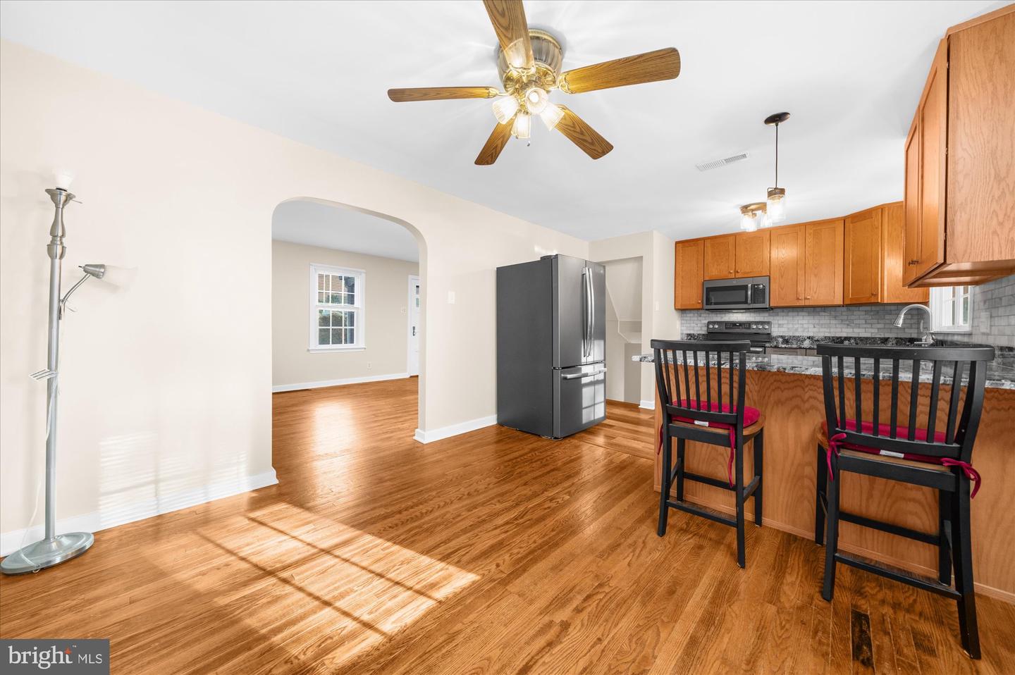 526 Green St # Property Photo 8