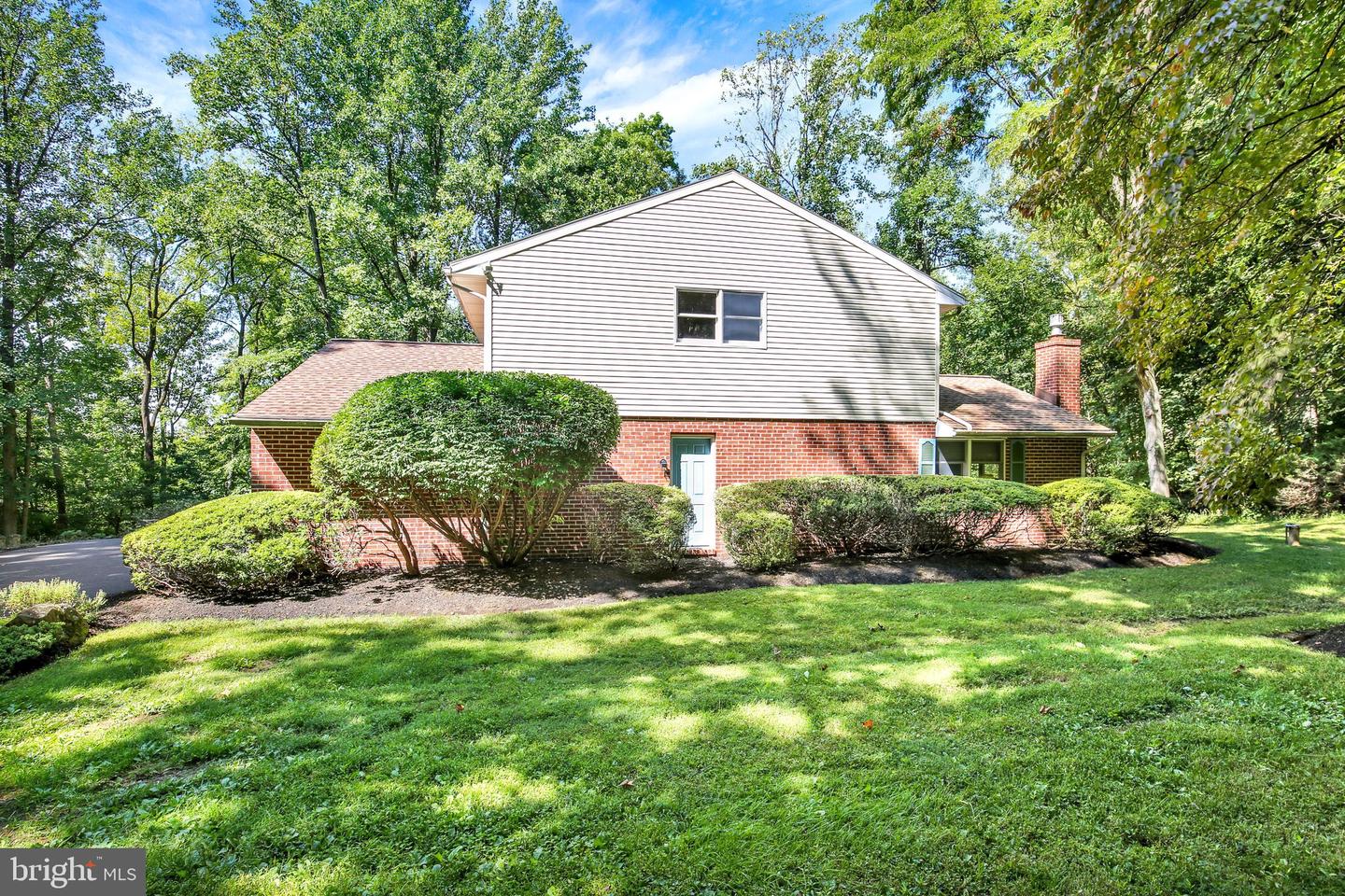 2010 Gross Rd Property Photo 61
