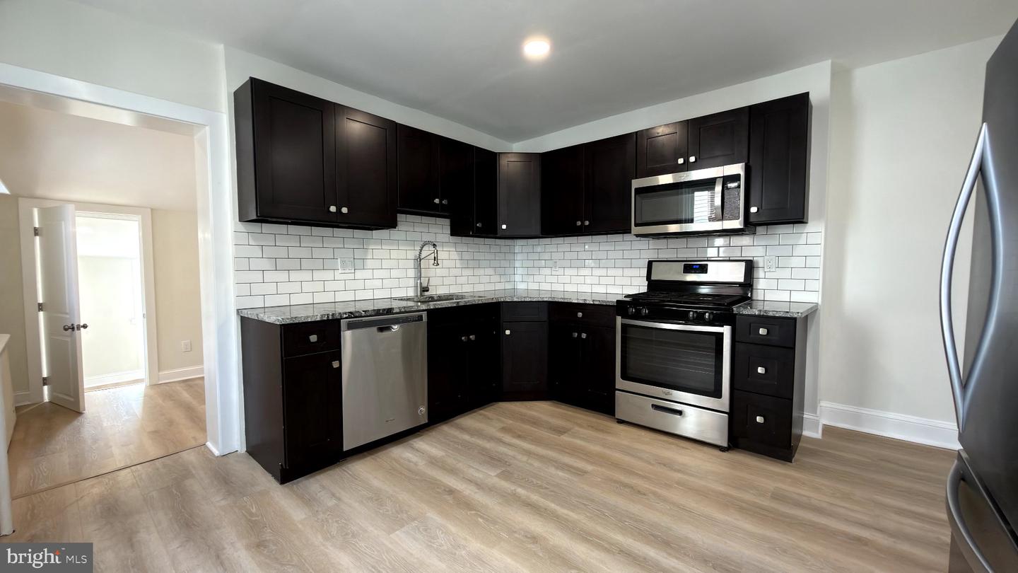 9 Franklin St # Property Photo 1