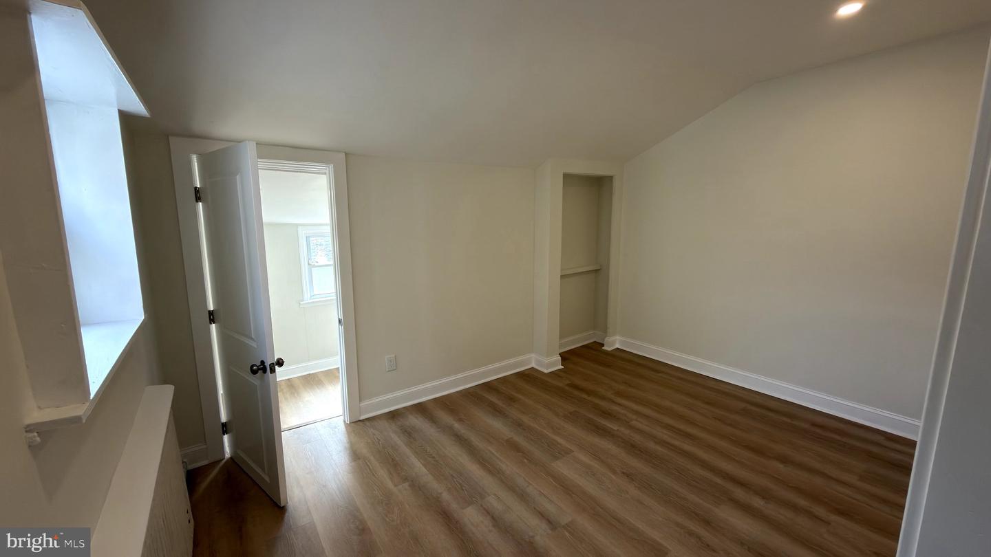 9 Franklin St # Property Photo 5