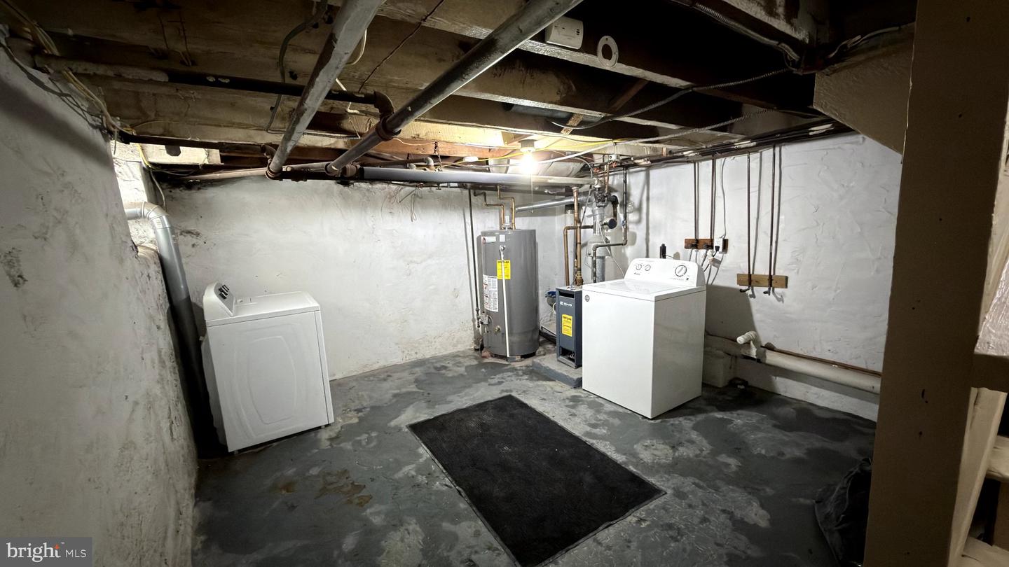 9 Franklin St # Property Photo 9
