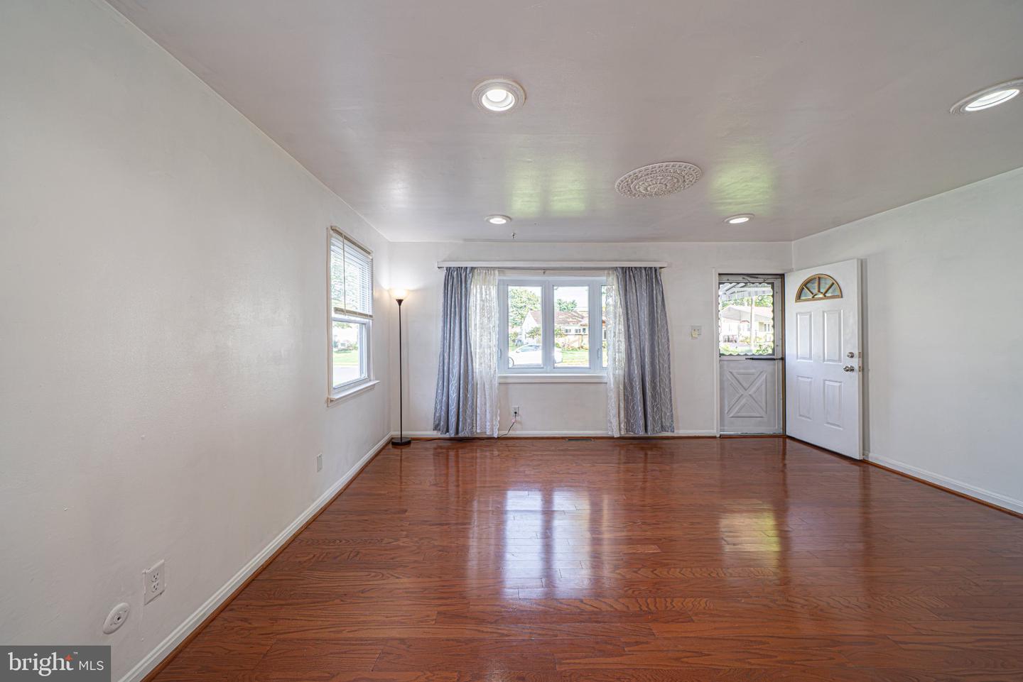 521 Winding Rd Property Photo 19
