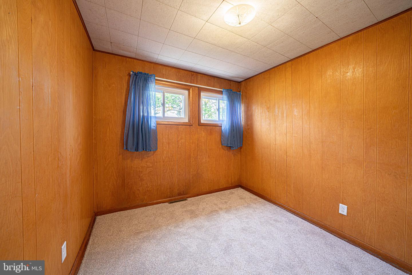 521 Winding Rd Property Photo 33