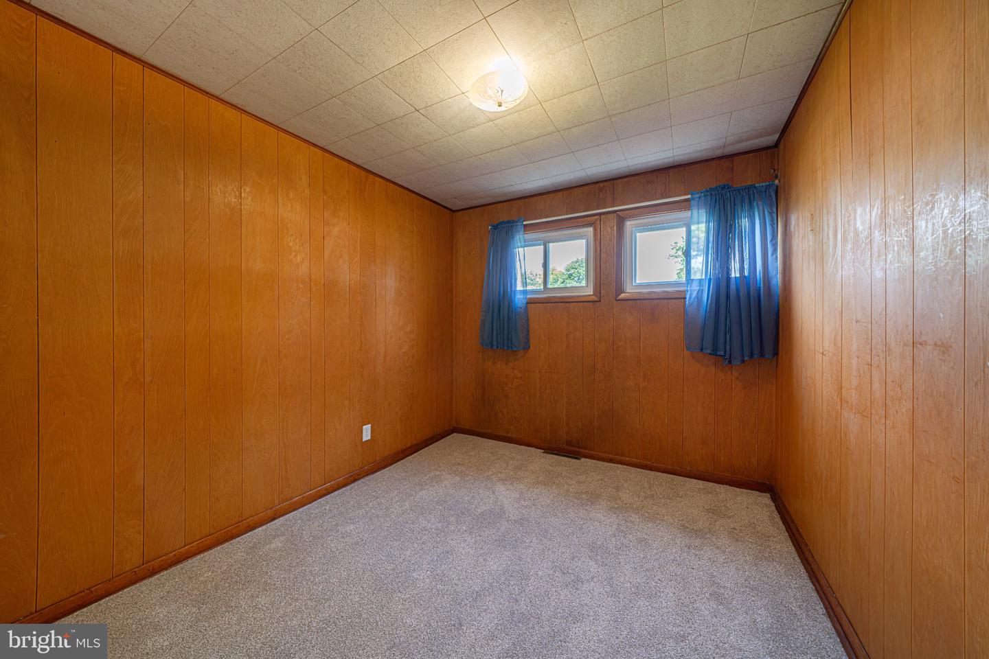 521 Winding Rd Property Photo 34