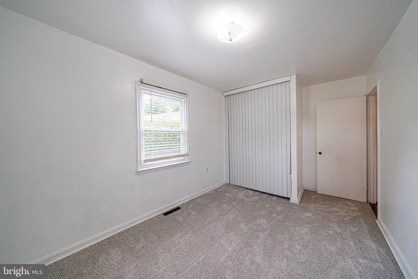 521 Winding Rd Property Photo 37