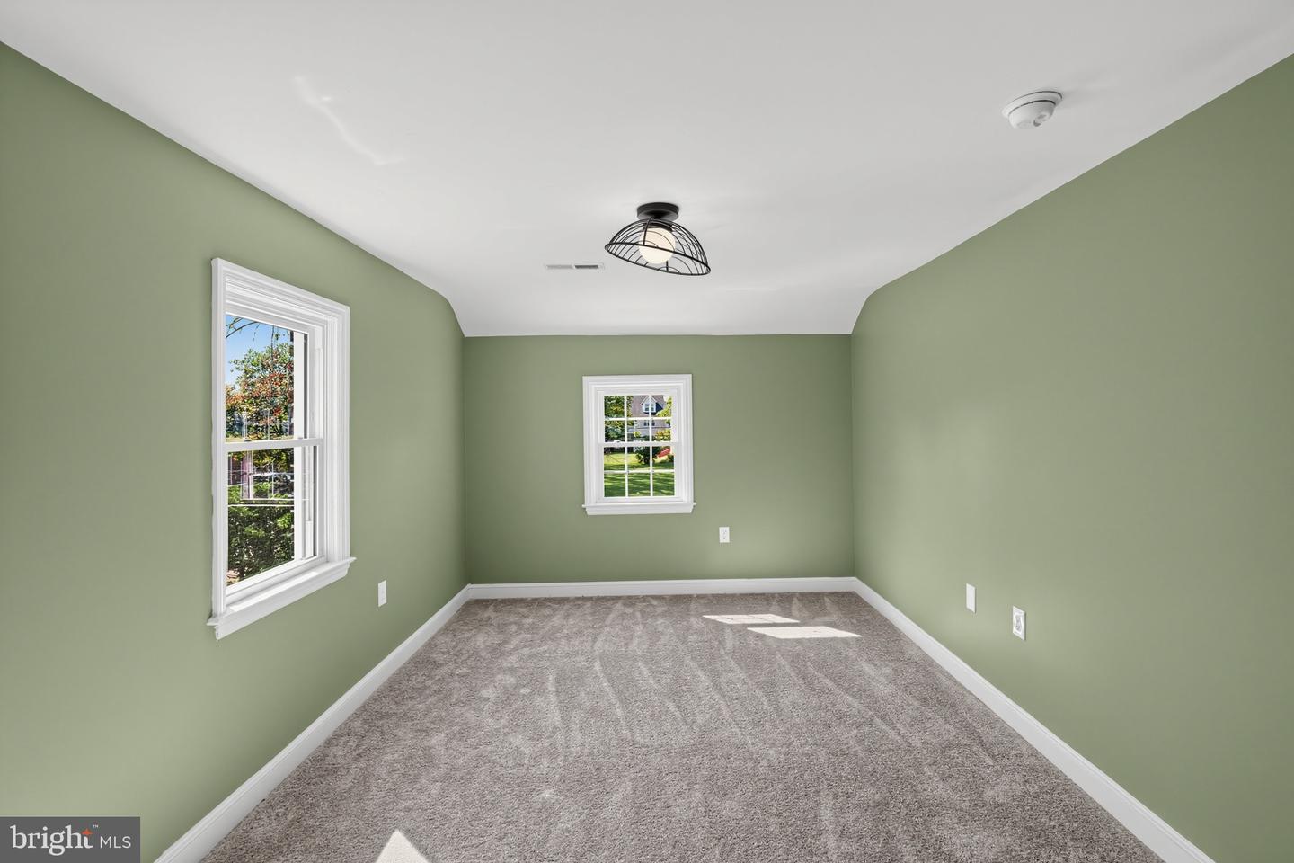 21 Hancock Ave Property Photo 10