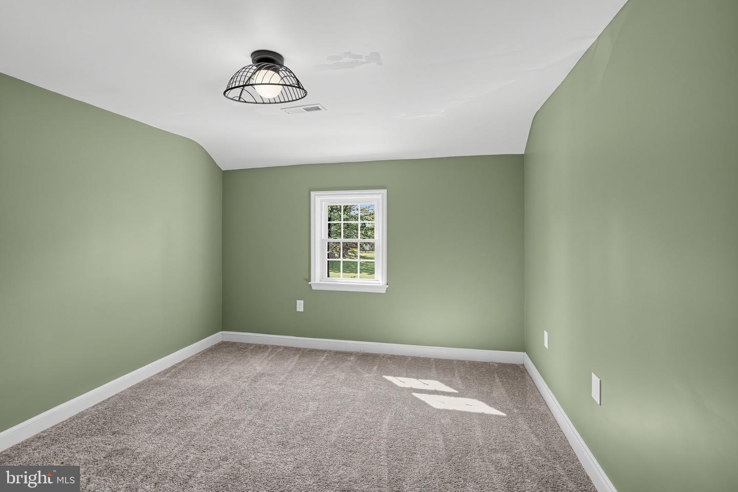 21 Hancock Ave Property Photo 12
