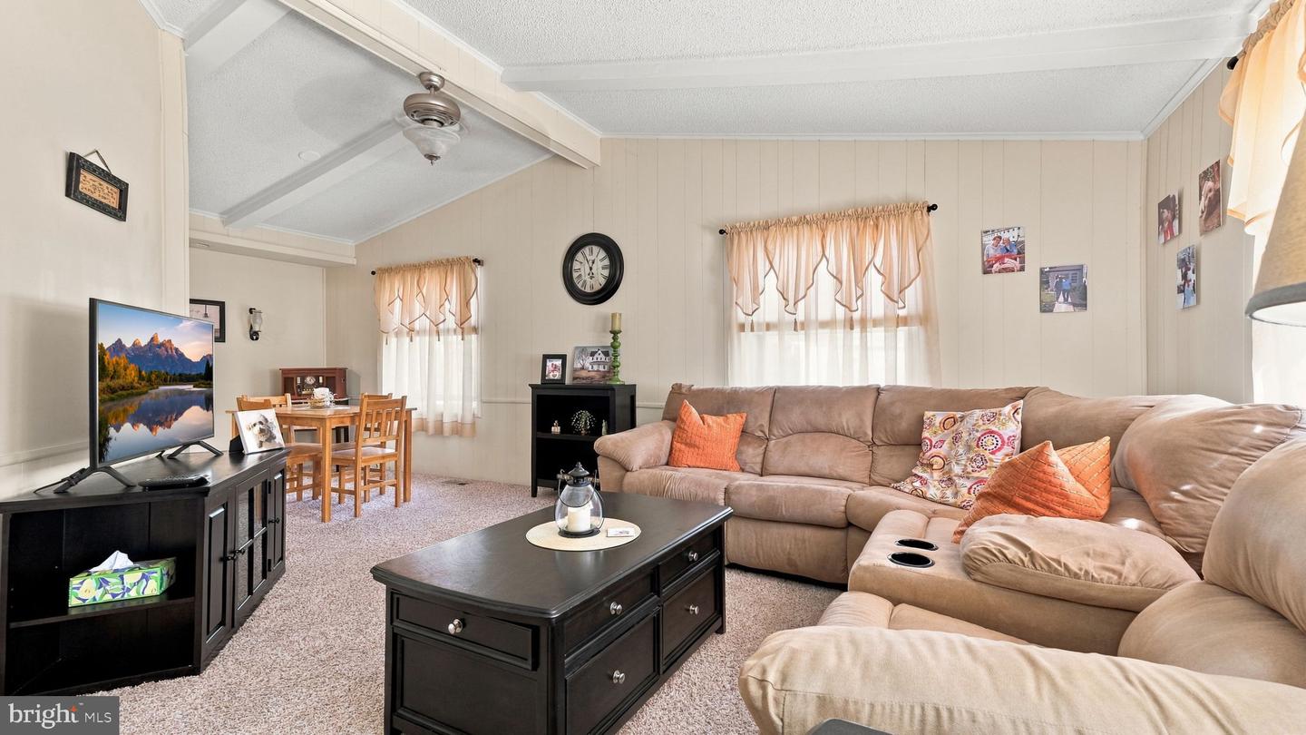 142 Wedgewood Cv # Property Photo 7