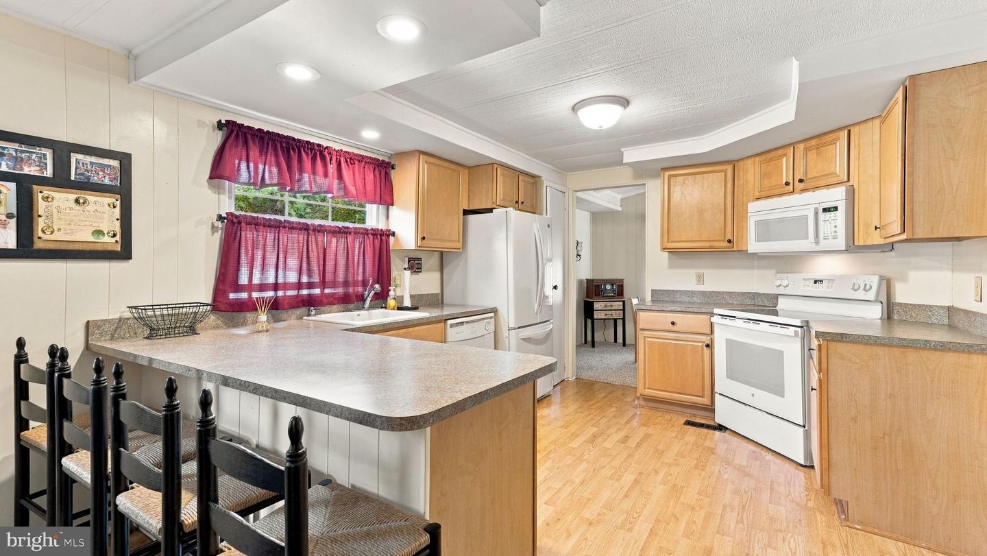 142 Wedgewood Cv # Property Photo 9