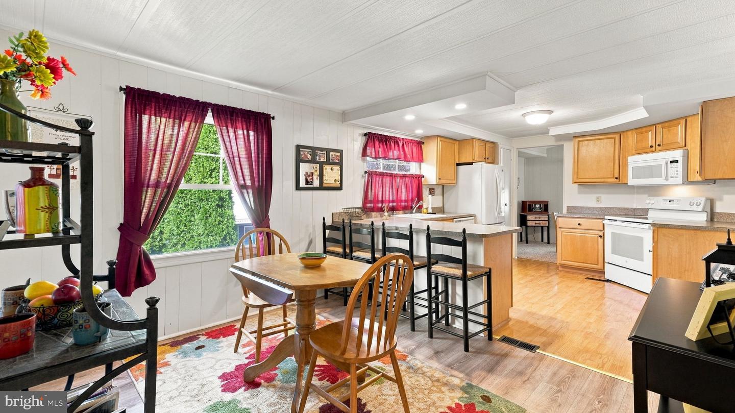 142 Wedgewood Cv # Property Photo 11