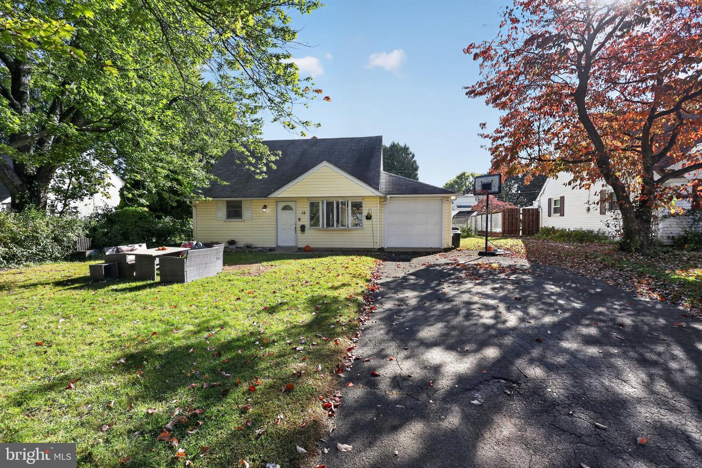 15 DREXEL RD # Property Photo 1