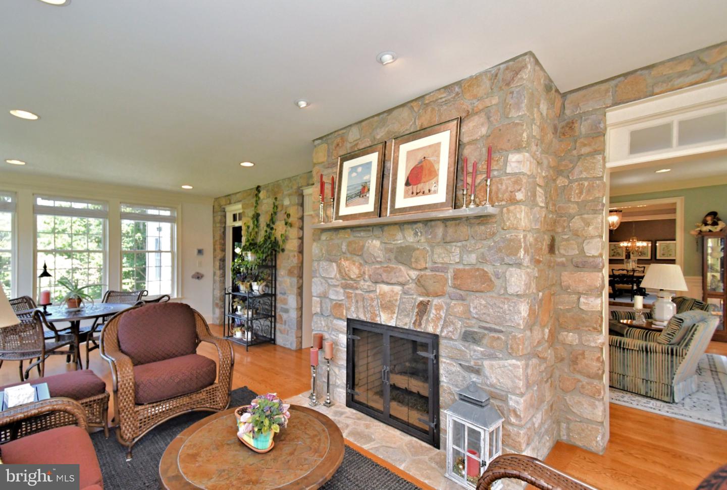 1811 Hollow Rd Property Photo 6