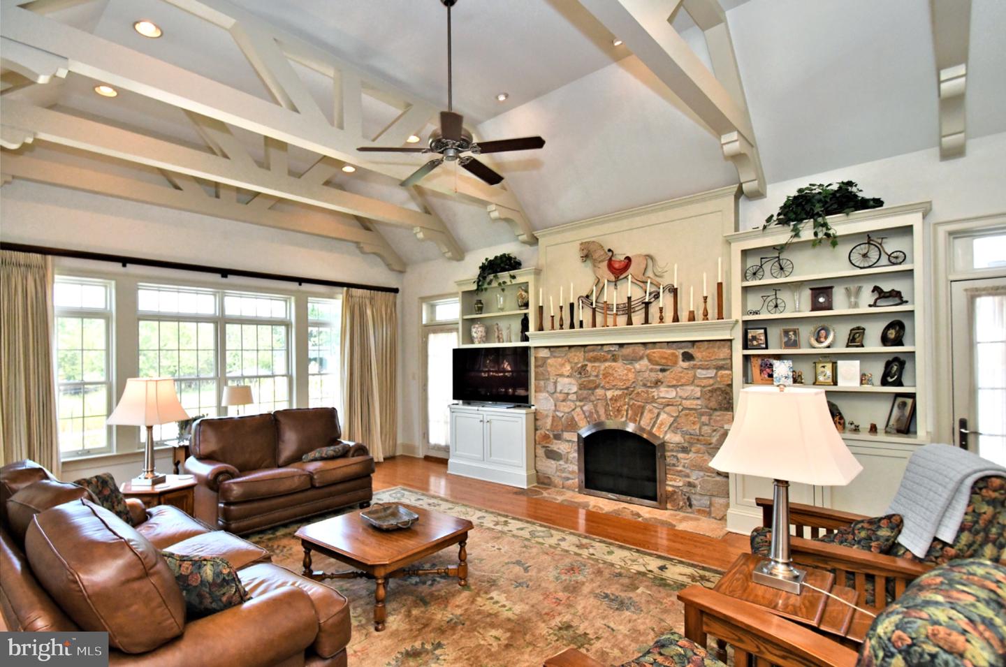 1811 Hollow Rd Property Photo 13