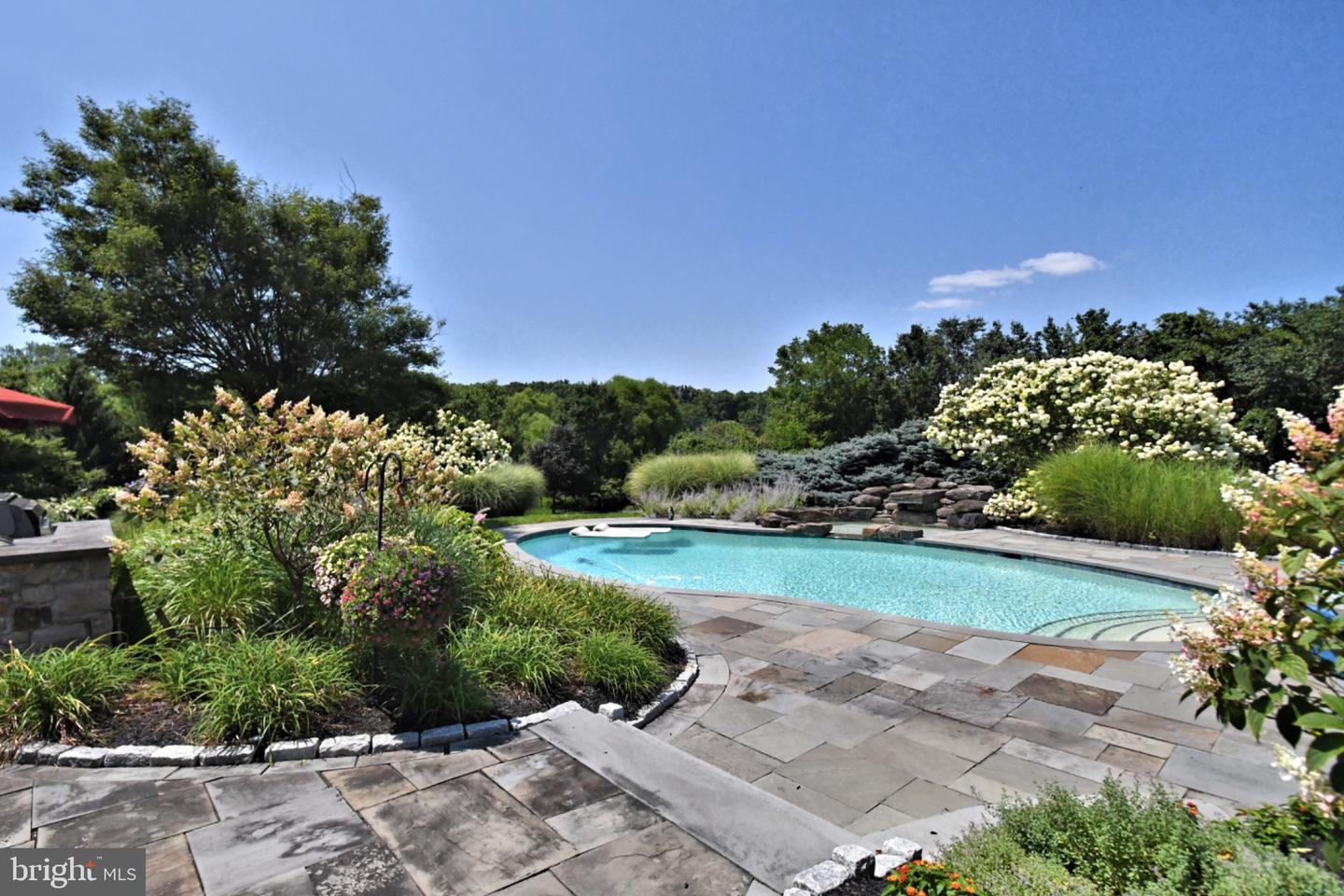 1811 Hollow Rd Property Photo 47