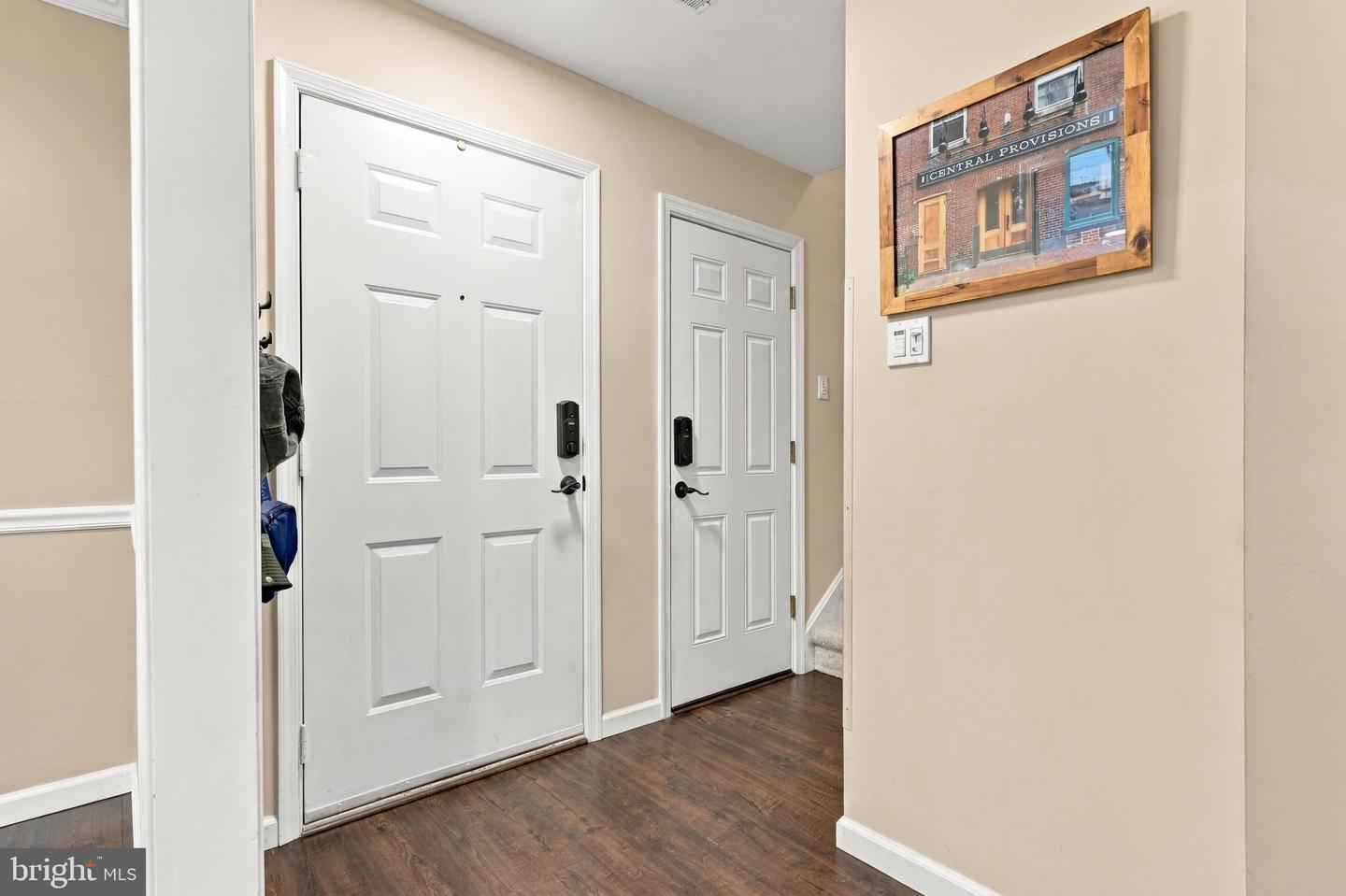 5703 Constitution Ct # Property Photo 4