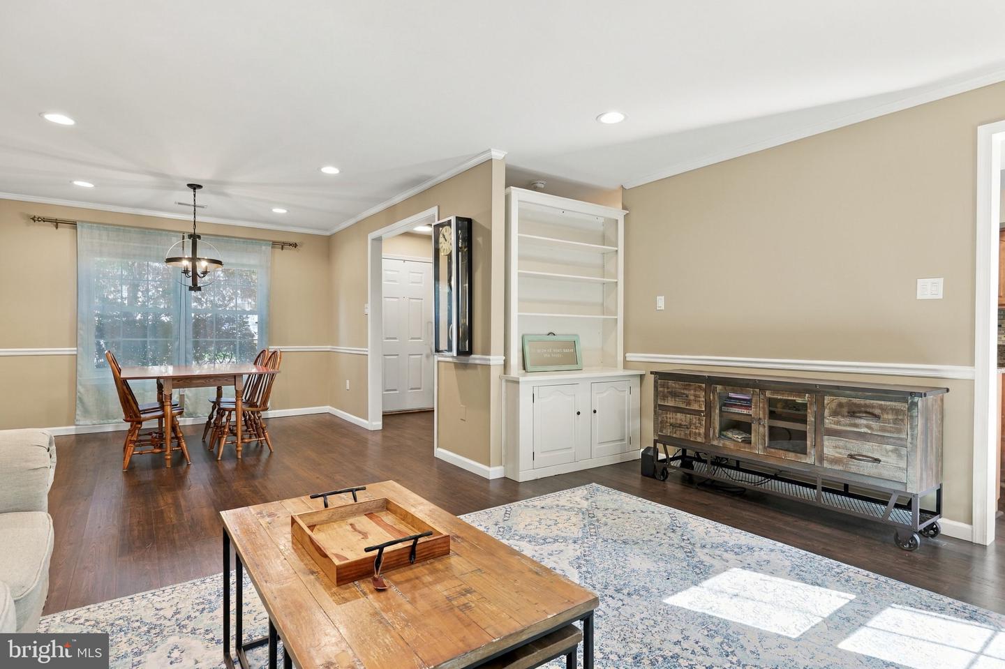 5703 Constitution Ct # Property Photo 8
