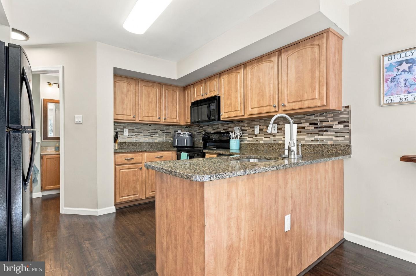 5703 Constitution Ct # Property Photo 10