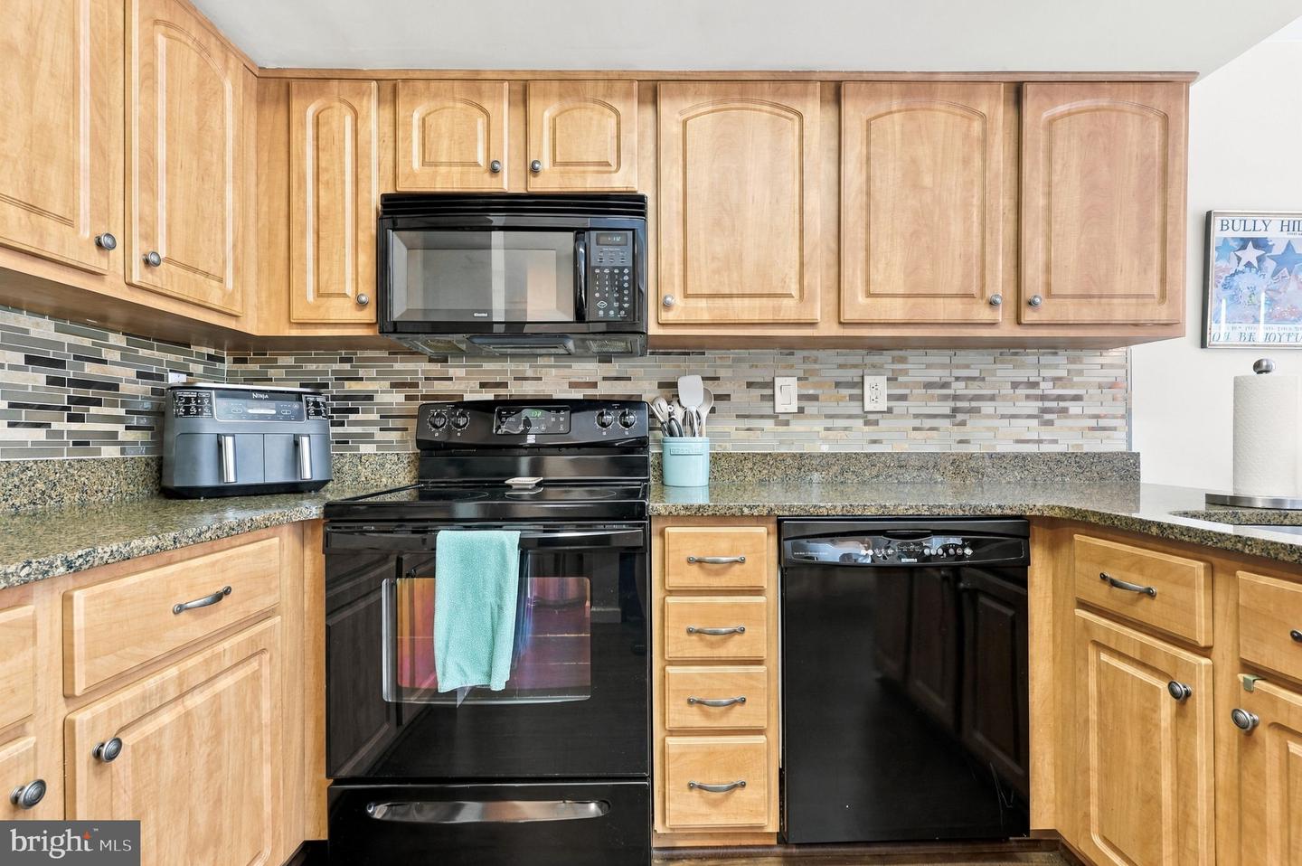 5703 Constitution Ct # Property Photo 11