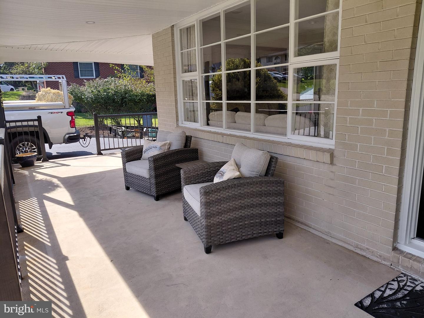 75 W Mount Kirk Ave # Property Photo 4