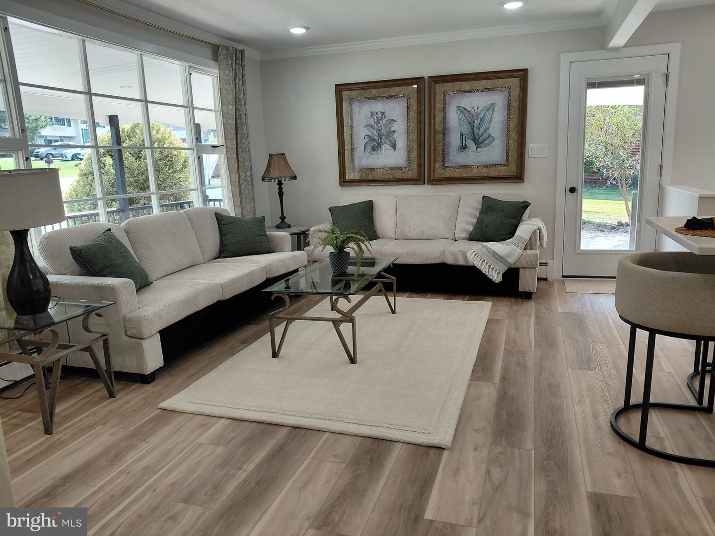 75 W Mount Kirk Ave # Property Photo 6