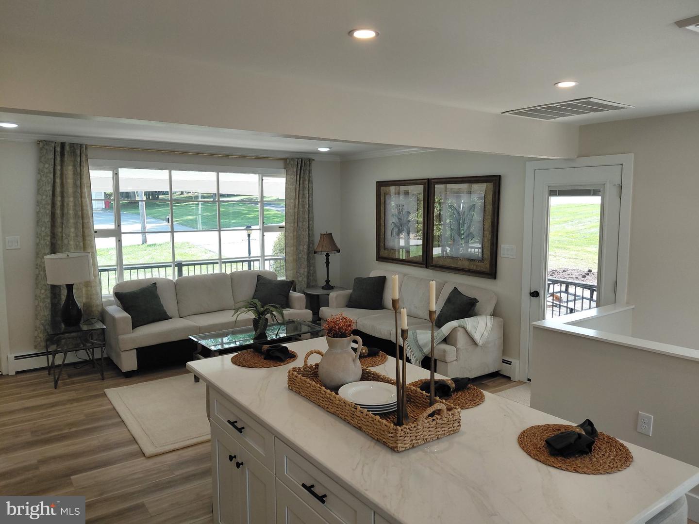 75 W Mount Kirk Ave # Property Photo 9