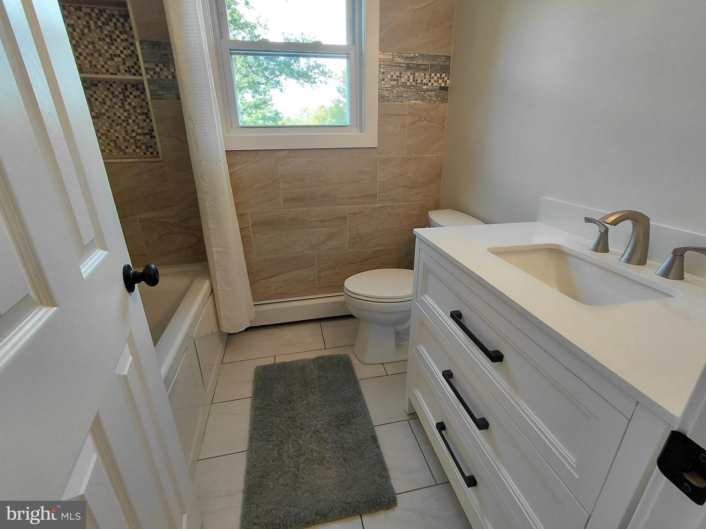 75 W Mount Kirk Ave # Property Photo 10