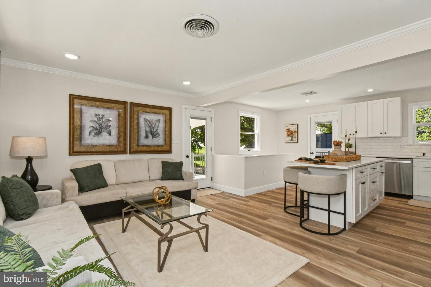 75 W Mount Kirk Ave # Property Photo 12