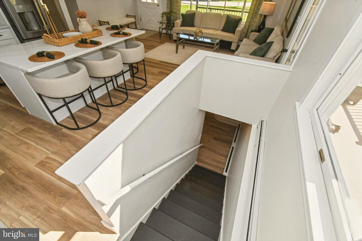 75 W Mount Kirk Ave # Property Photo 14