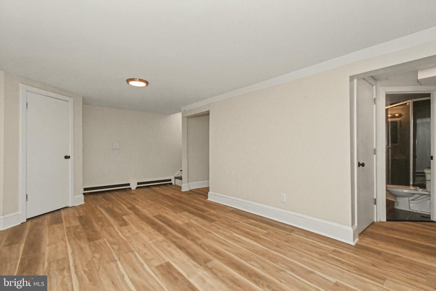 75 W Mount Kirk Ave # Property Photo 22
